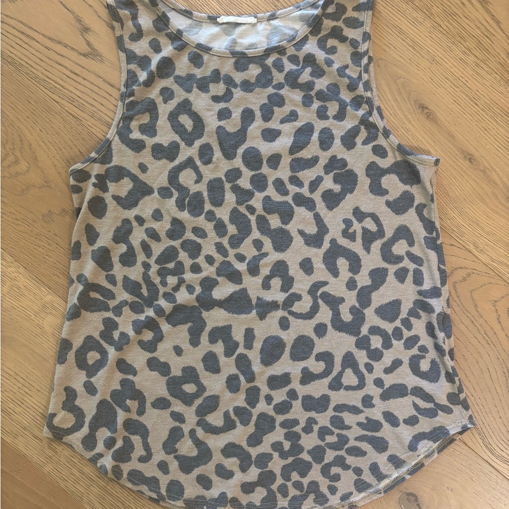 Leopard Print Sleeveless Top